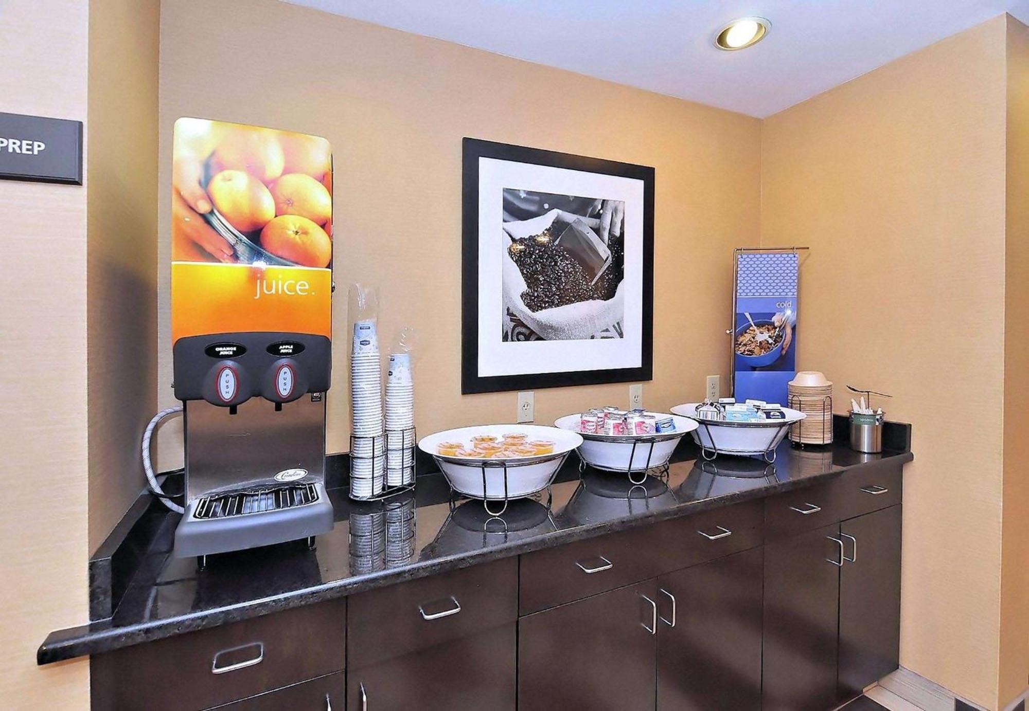 Hampton Inn Eden Luaran gambar